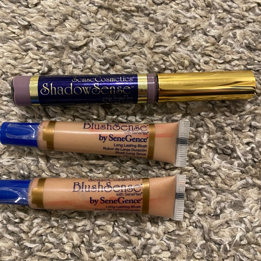 Senegence Blushsense & Shadowsense